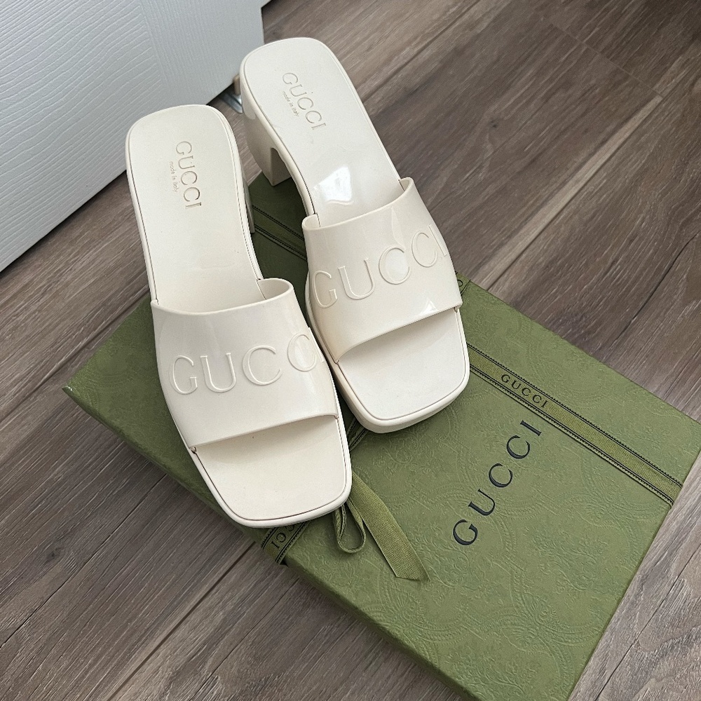 Gucci rubber sandals